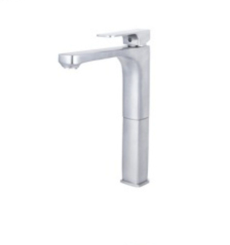 شیر روشویی پایه بلند گارنت کروممات